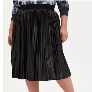 23. Torrid  Black Premium Ponte Coated Pleated Midi Skirt 2
